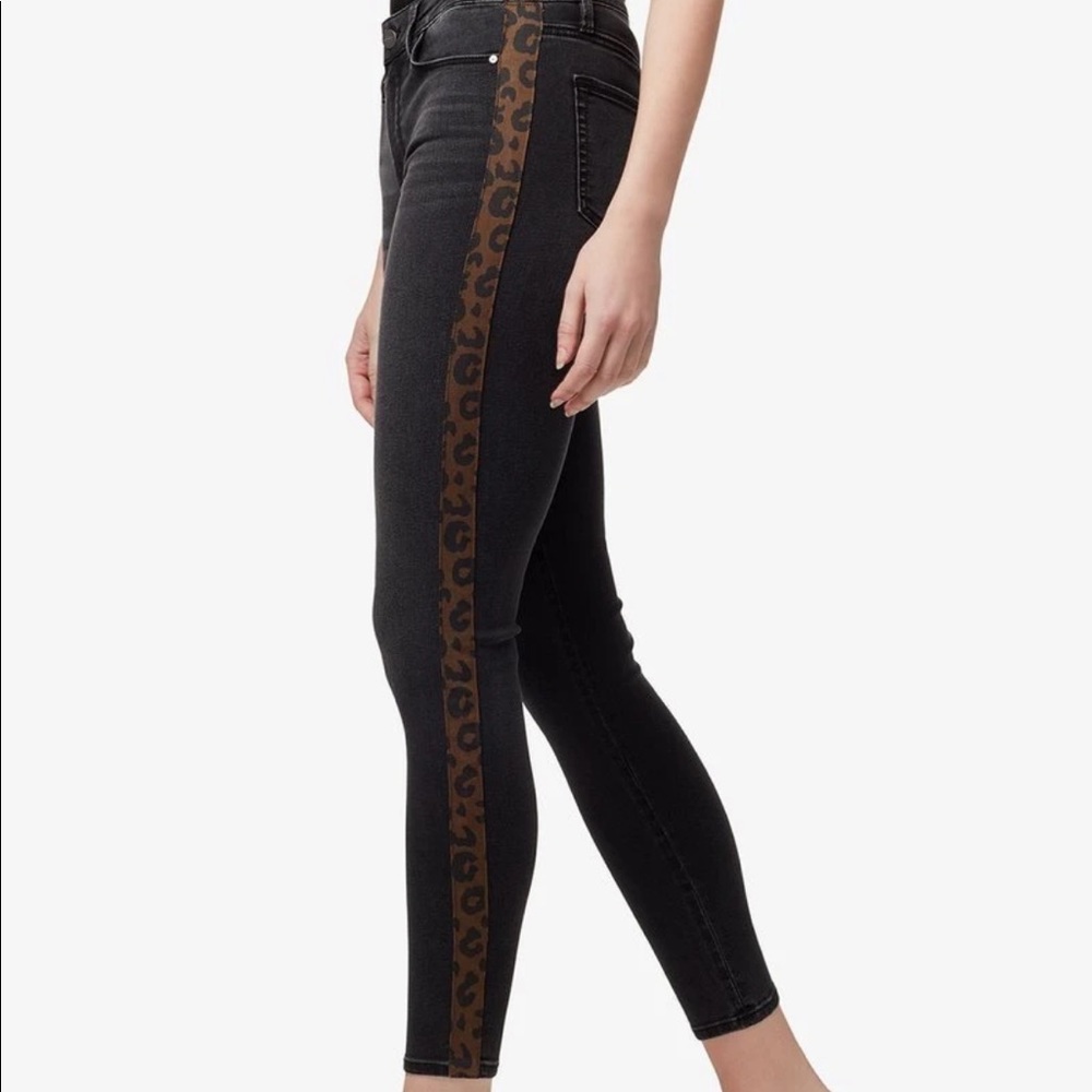 NWT  Sanctuary Denim sz 27 gray with leopard print detail